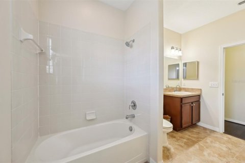 House in Ruskin, Florida 4 bedrooms, 238.11 sq.m. № 1609123 - photo 17