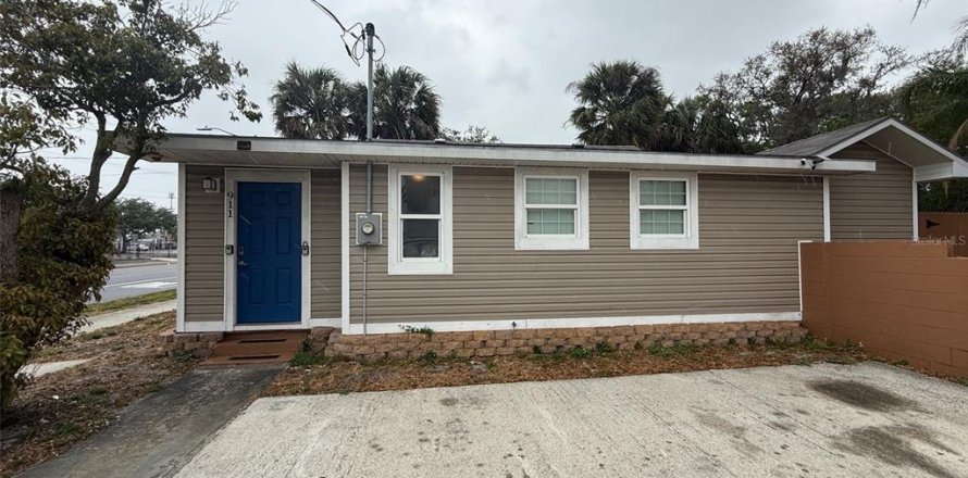 Villa ou maison à Lakeland, Floride 4 chambres, 137.5 m2 № 2110020