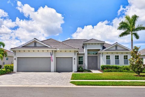 House in WELLEN PARK in Venice, Florida 3 bedrooms, 246.28 sq.m. № 2152191 - photo 3