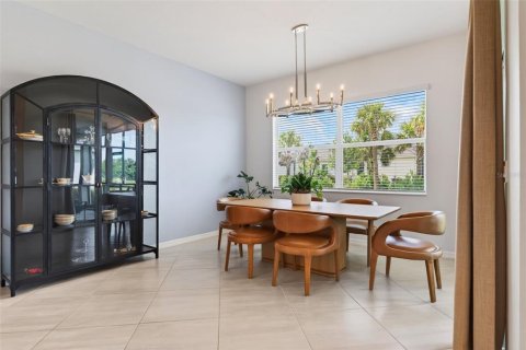 House in WELLEN PARK in Venice, Florida 3 bedrooms, 246.28 sq.m. № 2152191 - photo 12