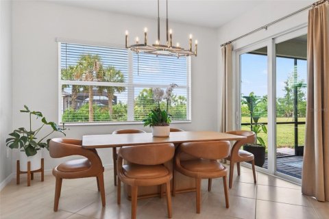 House in WELLEN PARK in Venice, Florida 3 bedrooms, 246.28 sq.m. № 2152191 - photo 13