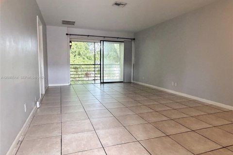 Condominio en alquiler en Davie, Florida, 2 dormitorios, 88.26 m2 № 2357211 - foto 6