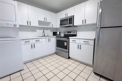 Condominio en alquiler en Davie, Florida, 2 dormitorios, 88.26 m2 № 2357211 - foto 4