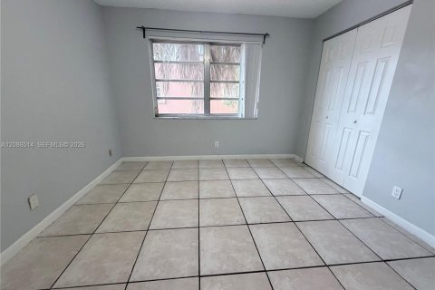 Condominio en alquiler en Davie, Florida, 2 dormitorios, 88.26 m2 № 2357211 - foto 8