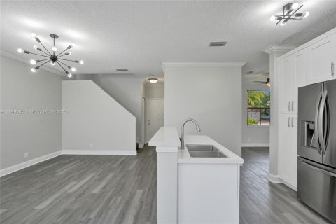 Casa en venta en Coral Springs, Florida, 3 dormitorios, 186.45 m2 № 1856943 - foto 25