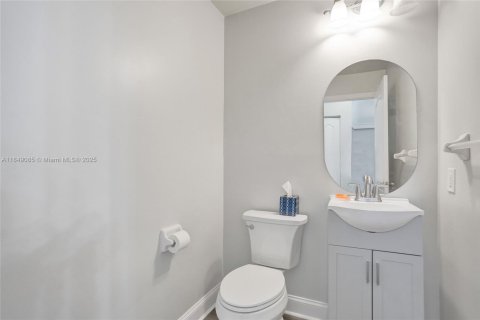 Casa en venta en Coral Springs, Florida, 3 dormitorios, 186.45 m2 № 1856943 - foto 30