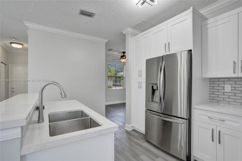 Casa en venta en Coral Springs, Florida, 3 dormitorios, 186.45 m2 № 1856943 - foto 23