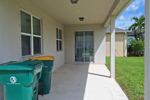 Villa ou maison à louer à Punta Gorda, Floride: 3 chambres, 218.23 m2 № 2414959 - photo 27
