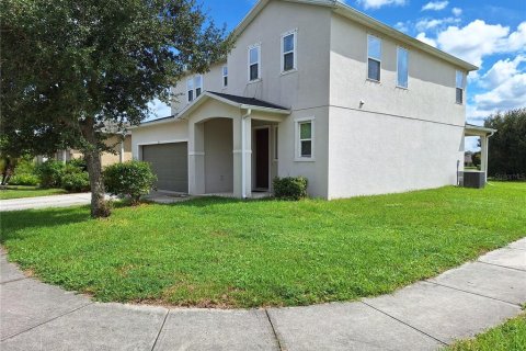 Villa ou maison à louer à Punta Gorda, Floride: 3 chambres, 218.23 m2 № 2414959 - photo 2