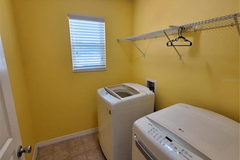 Villa ou maison à louer à Punta Gorda, Floride: 3 chambres, 218.23 m2 № 2414959 - photo 25