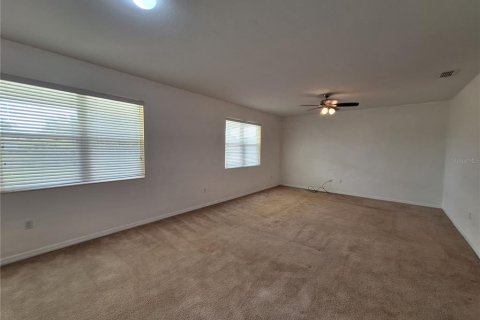 Villa ou maison à louer à Punta Gorda, Floride: 3 chambres, 218.23 m2 № 2414959 - photo 5