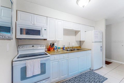 Condo in Clearwater, Florida, 1 bedroom  № 1536665 - photo 3