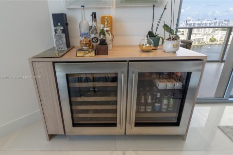 Copropriété à vendre à North Miami Beach, Floride: 2 chambres, 182.27 m2 № 1979590 - photo 13