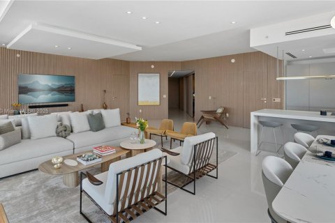 Copropriété à vendre à North Miami Beach, Floride: 2 chambres, 182.27 m2 № 1979590 - photo 4