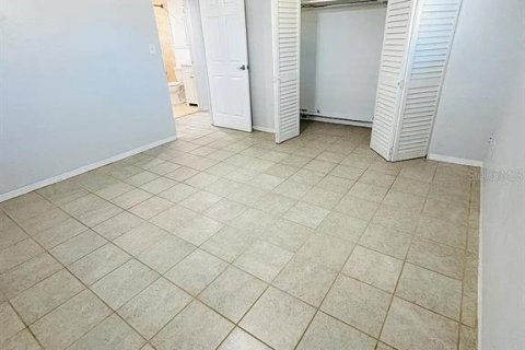 Villa ou maison à louer à Saint Petersburg, Floride: 3 chambres, 101.26 m2 № 2418878 - photo 7