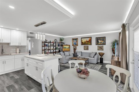 Copropriété à vendre à Boca Raton, Floride: 2 chambres, 78.04 m2 № 2027257 - photo 8