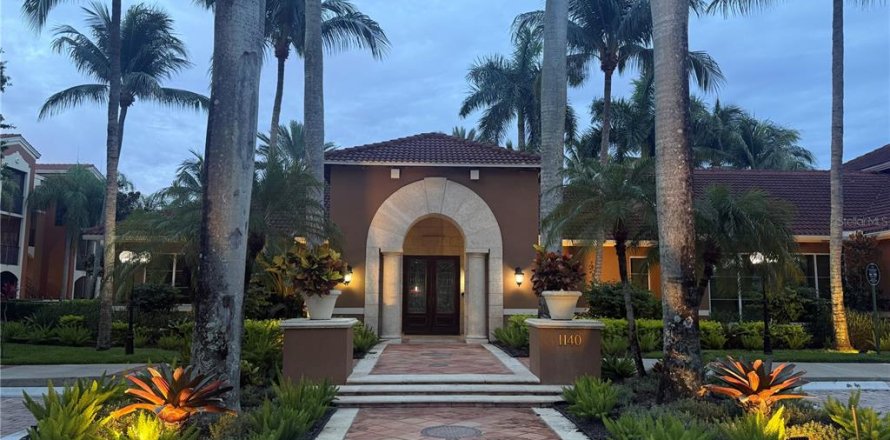 Studio in the Condo in Naples, Florida  № 2213393