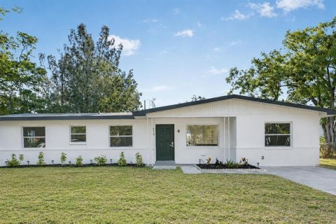 House in Oldsmar, Florida 3 bedrooms, 122.91 sq.m. № 2231908