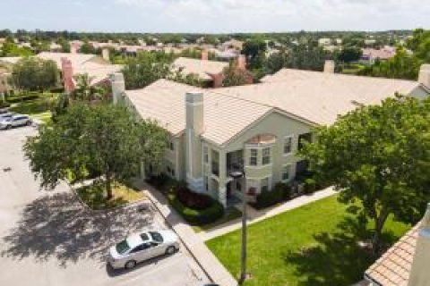 Condo in Port St. Lucie, Florida, 2 bedrooms  № 2263113 - photo 3