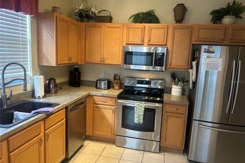 Villa ou maison à vendre à Haines City, Floride: 4 chambres, 170.29 m2 № 2099333 - photo 8