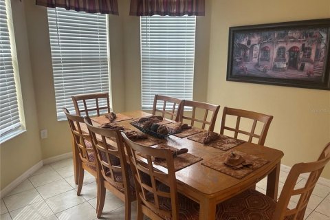 Villa ou maison à vendre à Haines City, Floride: 4 chambres, 170.29 m2 № 2099333 - photo 3