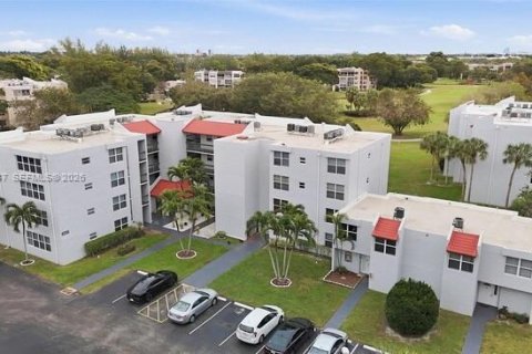 Condominio en alquiler en Davie, Florida, 2 dormitorios, 72 m2 № 2057483 - foto 2