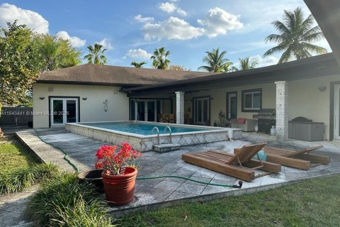 Купить виллу или дом в Майами, Флорида 5 спален, 295.43м2, № 1839661 - фото 3