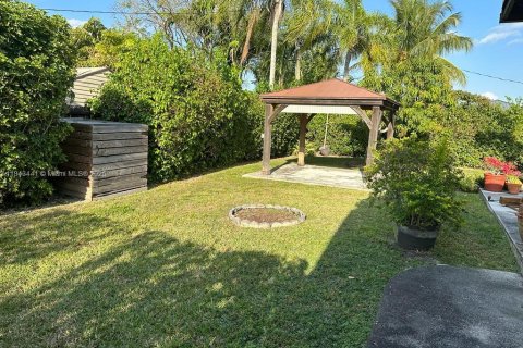 Купить виллу или дом в Майами, Флорида 5 спален, 295.43м2, № 1839661 - фото 7