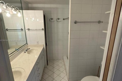 Купить виллу или дом в Майами, Флорида 5 спален, 295.43м2, № 1839661 - фото 29