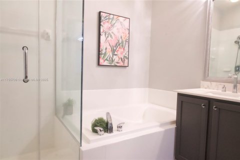 Townhouse in Port St. Lucie, Florida 3 bedrooms, 173.36 sq.m. № 1862063 - photo 14