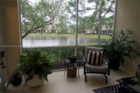 Townhouse in Port St. Lucie, Florida 3 bedrooms, 173.36 sq.m. № 1862063 - photo 22