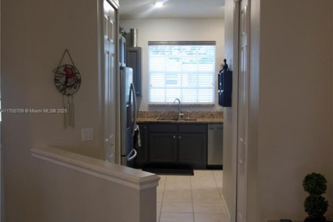 Townhouse in Port St. Lucie, Florida 3 bedrooms, 173.36 sq.m. № 1862063 - photo 11