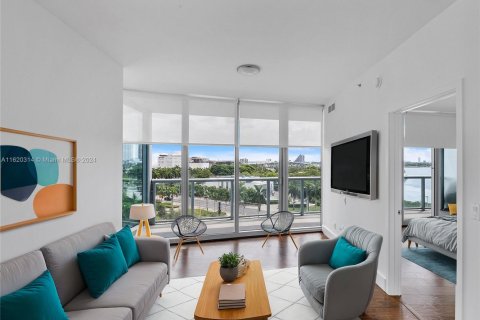 Condominio en venta en Miami, Florida, 2 dormitorios, 123.28 m2 № 1985484 - foto 2