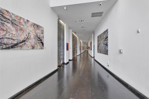 Condominio en venta en Miami, Florida, 2 dormitorios, 123.28 m2 № 1985484 - foto 24