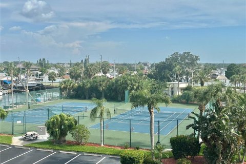 Condo in Hudson, Florida, 2 bedrooms  № 1598090 - photo 24