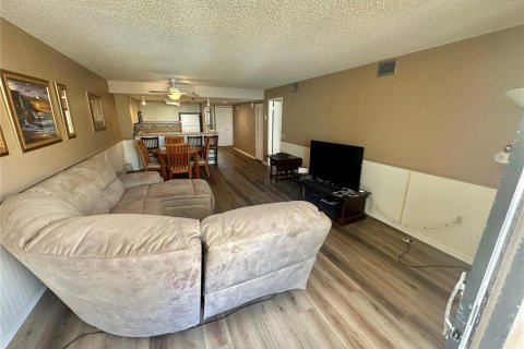 Condo in Hudson, Florida, 2 bedrooms  № 1598090 - photo 7