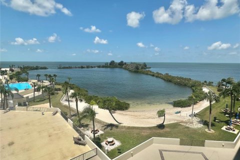 Condo in Hudson, Florida, 2 bedrooms  № 1598090 - photo 1