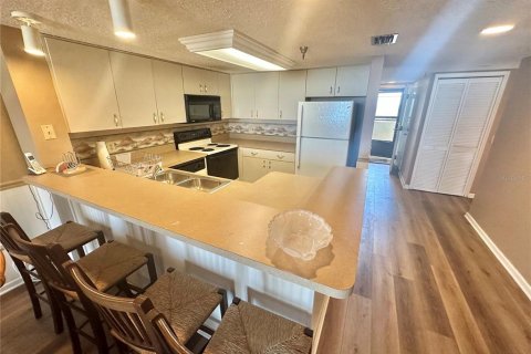 Condo in Hudson, Florida, 2 bedrooms  № 1598090 - photo 4