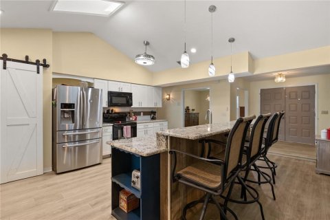 Casa en venta en Deltona, Florida, 4 dormitorios, 200.2 m2 № 1876111 - foto 5