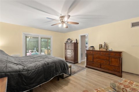 Casa en venta en Deltona, Florida, 4 dormitorios, 200.2 m2 № 1876111 - foto 16