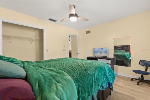 Casa en venta en Deltona, Florida, 4 dormitorios, 200.2 m2 № 1876111 - foto 24