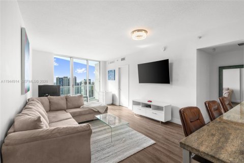 Condo in Miami, Florida, 2 bedrooms № 2052796 - photo 10