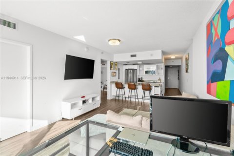 Condo in Miami, Florida, 2 bedrooms № 2052796 - photo 14