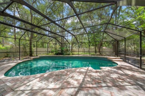 House in Tampa, Florida 4 bedrooms, 189.89 sq.m. № 2201138 - photo 24