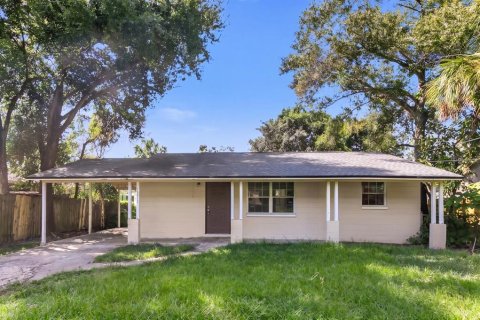House in Tampa, Florida 3 bedrooms, 78.04 sq.m. № 2422700