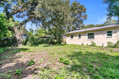 House in Tampa, Florida 3 bedrooms, 78.04 sq.m. № 2422700 - photo 21
