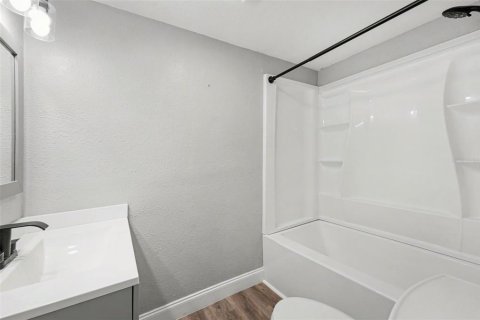 Casa en venta en Seminole, Florida, 4 dormitorios, 112.41 m2 № 2094000 - foto 20