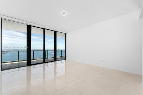 Condo in Miami, Florida, 5 bedrooms  № 2076121 - photo 5