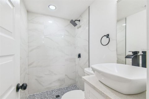 Villa ou maison à vendre à Tampa, Floride: 4 chambres, 112.6 m2 № 1909198 - photo 29