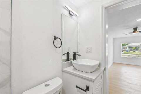 Villa ou maison à vendre à Tampa, Floride: 4 chambres, 112.6 m2 № 1909198 - photo 30